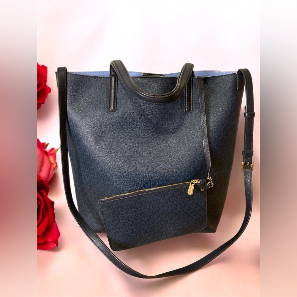 MICHAEL KORS CASSIE NAVY canvas tote